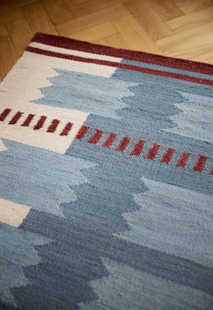 LAYERED Röllakan Hilma & Iris Ullmatta